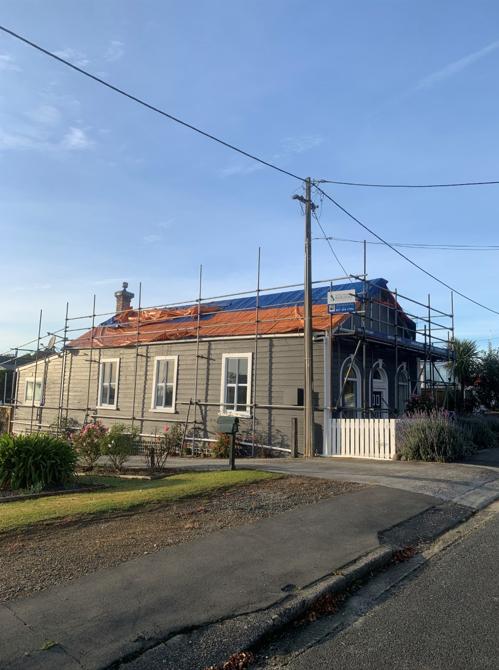 2 Pratt St Waikouaiti Cover protecting roof from the weather duiring its replacement, left side JDBuilders