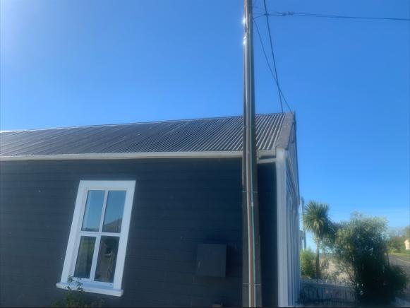 8 Pratt Street Waikouaiti Old roof left side near the front door JDBuilders