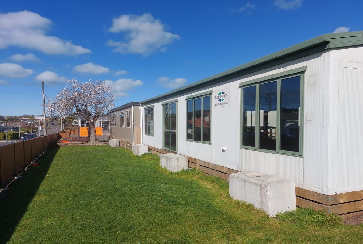 2 Fenwick Primary School, Oamaru Looking at the two learning spaces from the east side JDBuilders