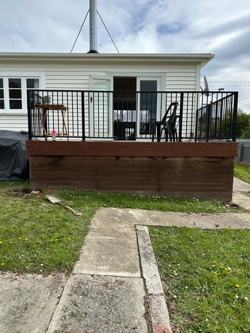 4 13 Solway Street, Oamaru Existing deck prior to the roof structure being built JDBuilders